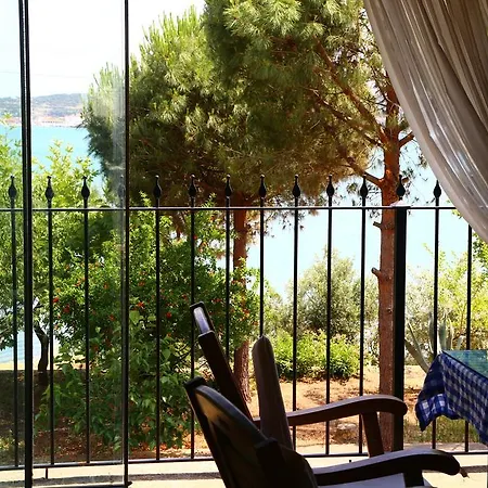 Guzelyali Guest house Ayvalik