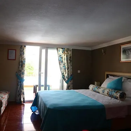 Guest house Guzelyali 2*